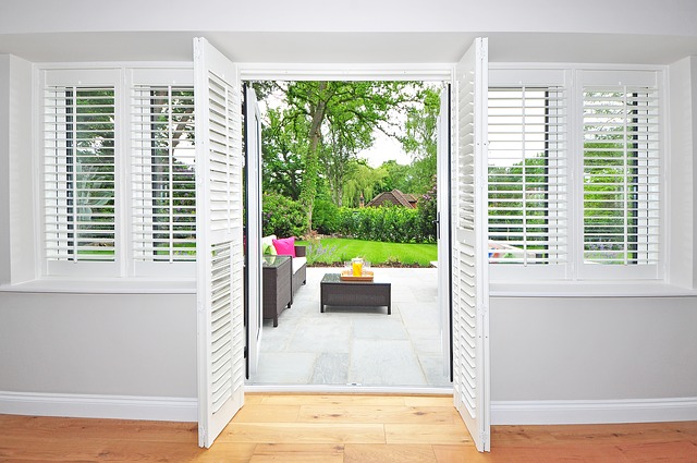 Are planation shutters lockable